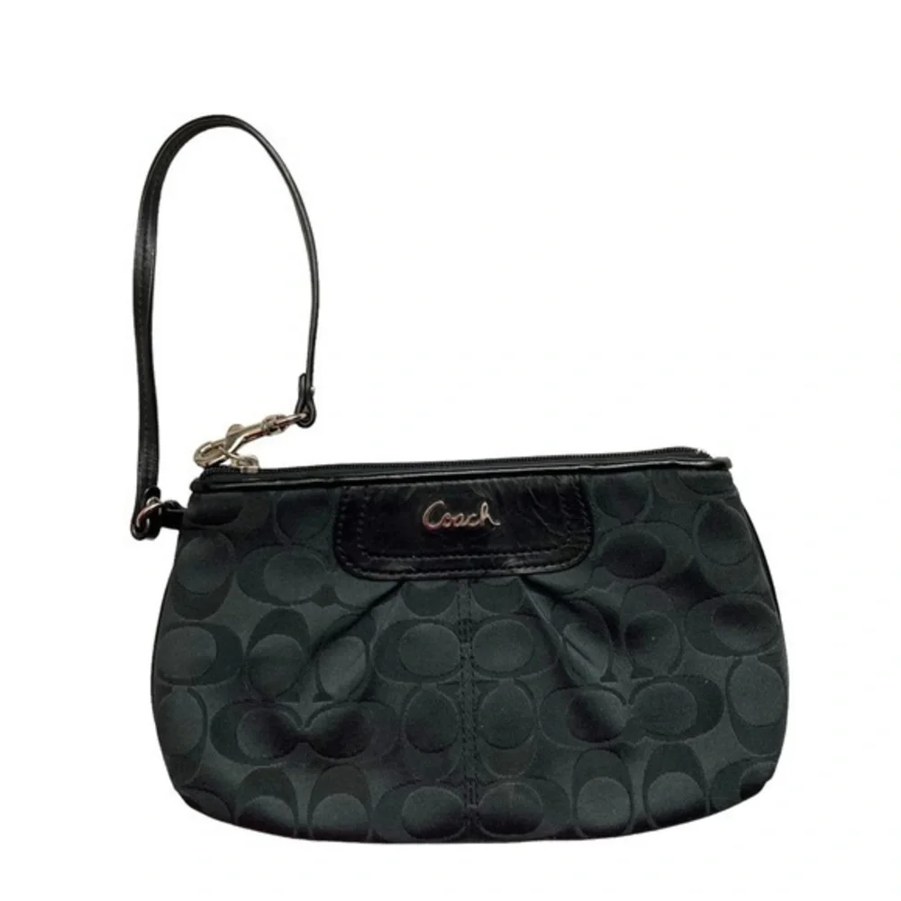 Coach Ashley signature c large wristlet bag